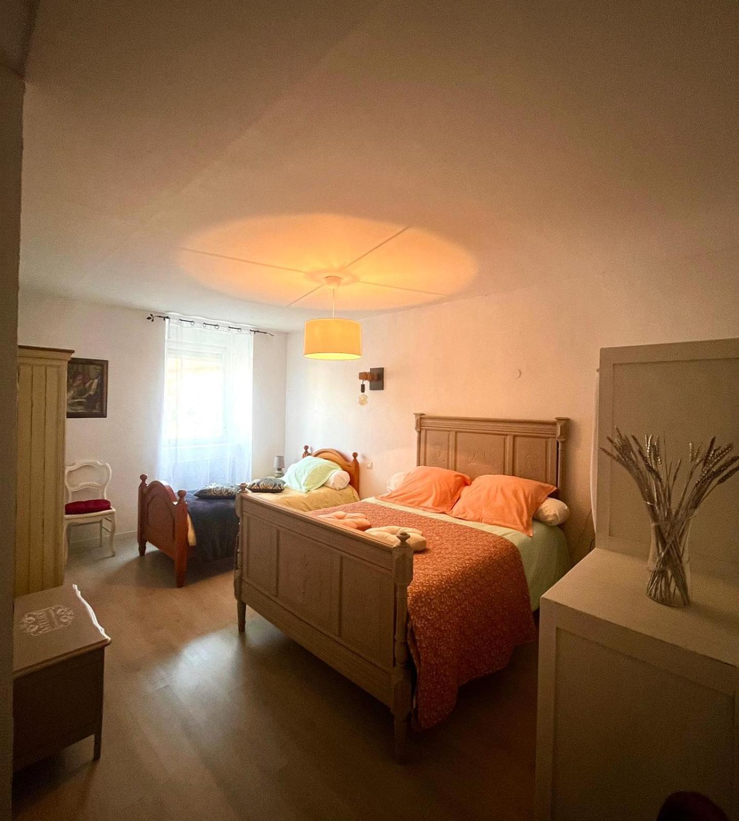 Meuble 3 Etoiles Dans Un Petit Village Du Gers Villecomtal-Sur-Arros Exteriör bild