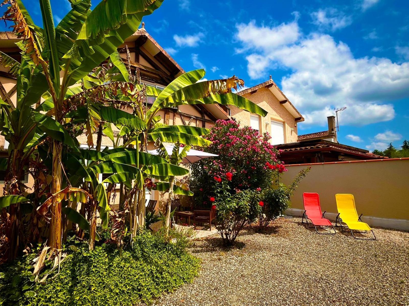 Meuble 3 Etoiles Dans Un Petit Village Du Gers Villecomtal-Sur-Arros Exteriör bild